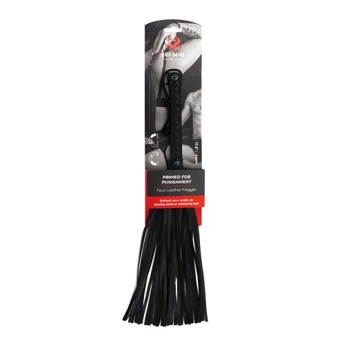 Flogger Sei Mio Primed for Punishment